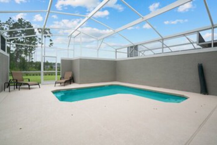 Pool 22 of 46