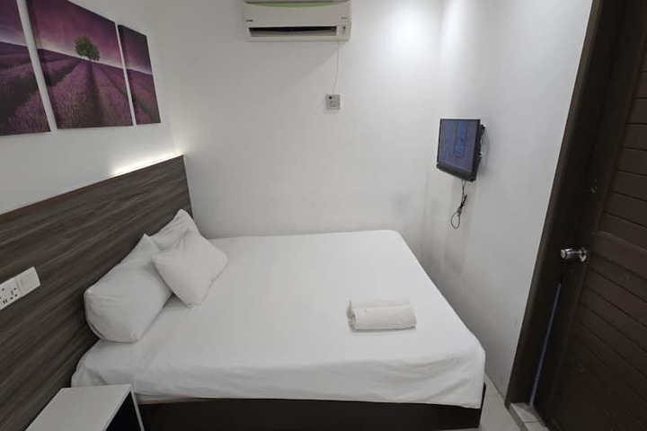 Room 22 of 29