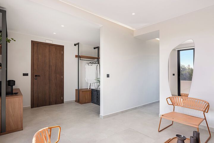 Room 43 of 70