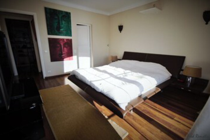 Room 15 of 29
