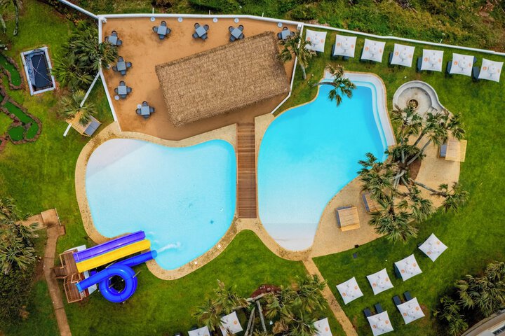 Pool 142 of 343