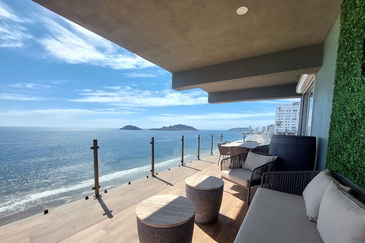 Terrace/Patio 7 of 10