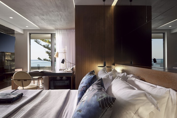 Room 81 of 145