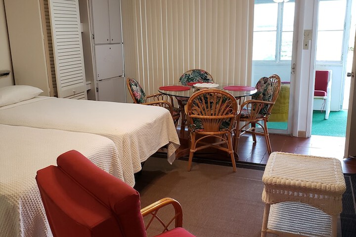 Room 2 of 56