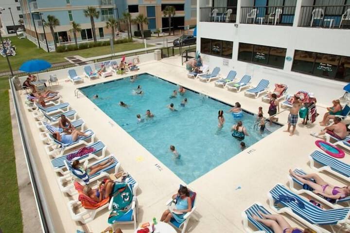 Photo of Holiday Sands South Pool