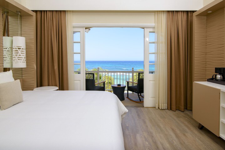 Room 32 of 117