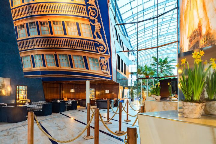 Guest Lobby