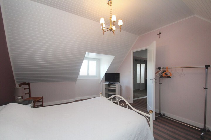 Room 16 of 23
