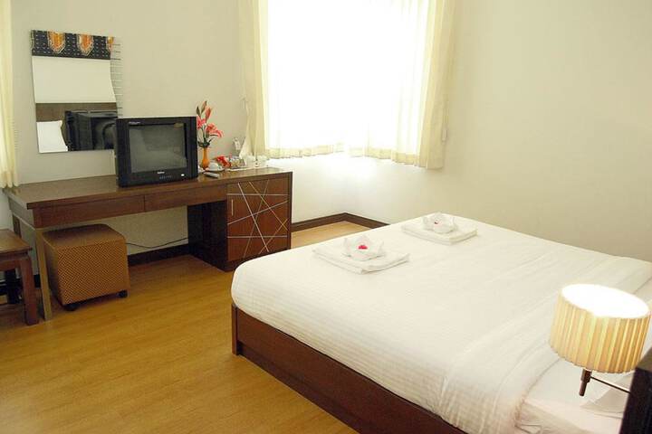 Room 14 of 26