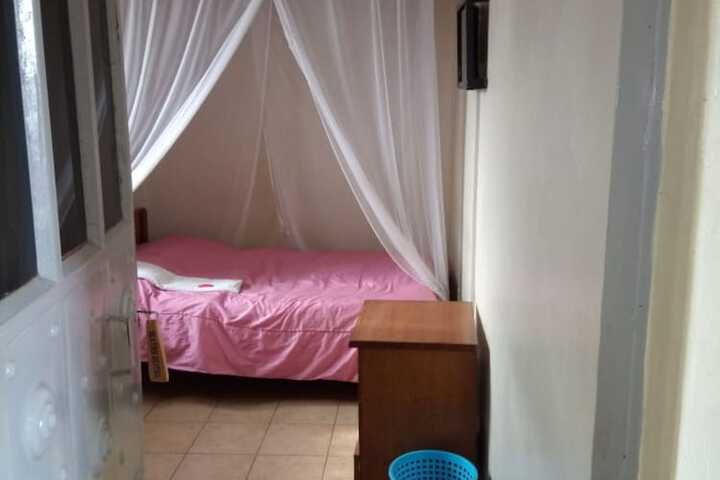 Room 7 of 25