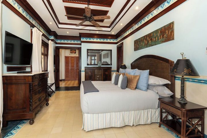 Room 201 of 1000
