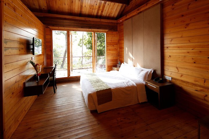Room 3 of 54