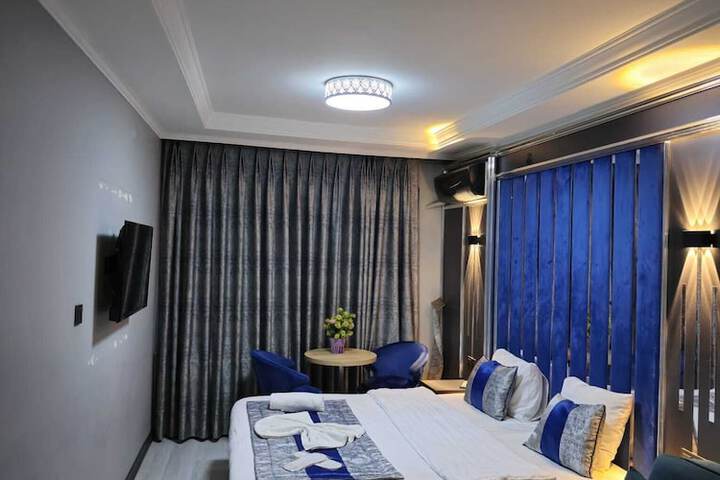 Room 5 of 58