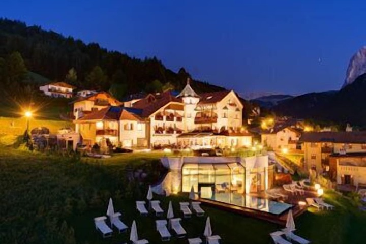 Hotel 69 of 70