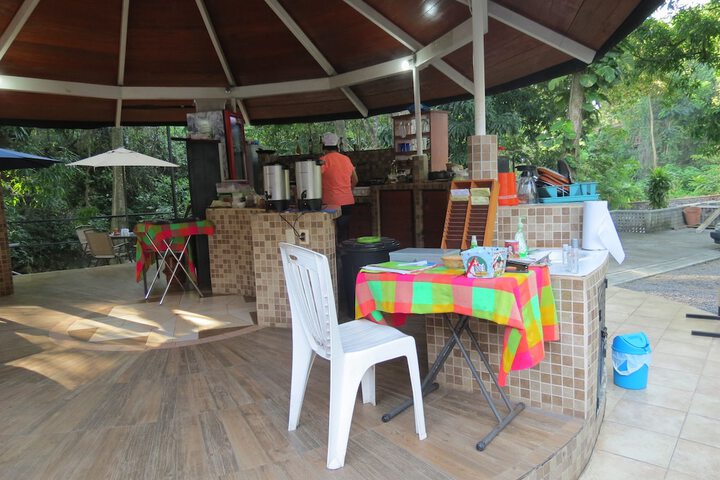 Breakfast/Coffee Service 126 of 174