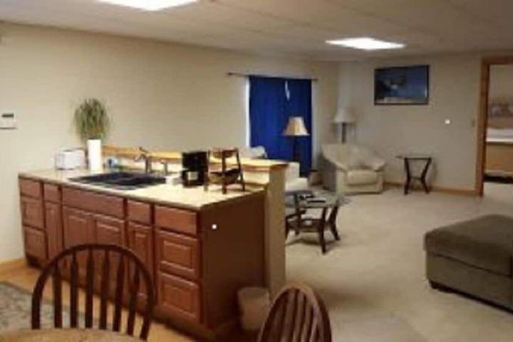 Room 9 of 24