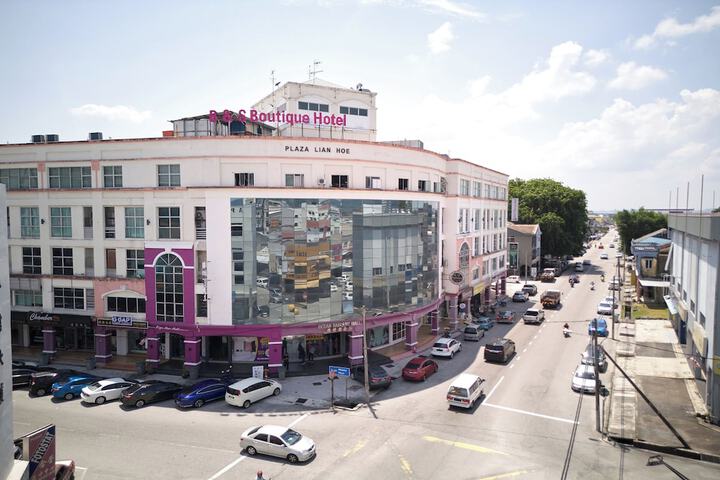 Hotel 84 of 87