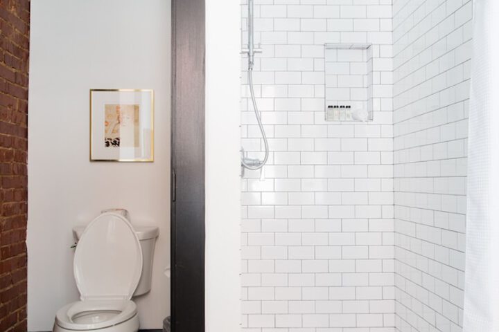 Bathroom shower