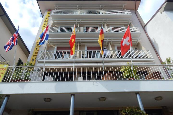 Hotel 38 of 39