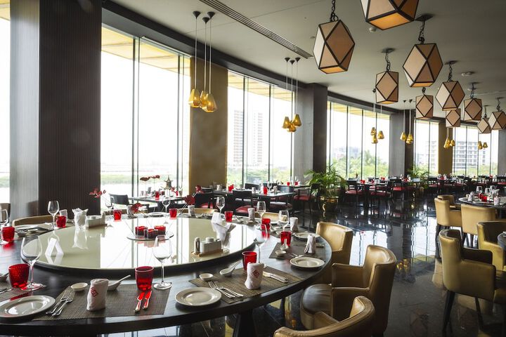 Dining Photos