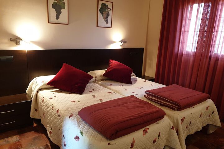 Room 2 of 31