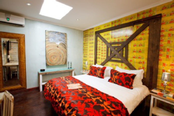 Room 46 of 252