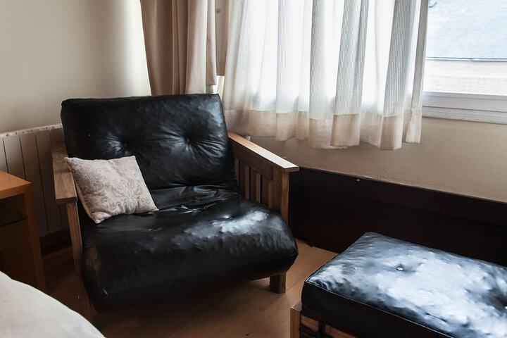 Room 13 of 36