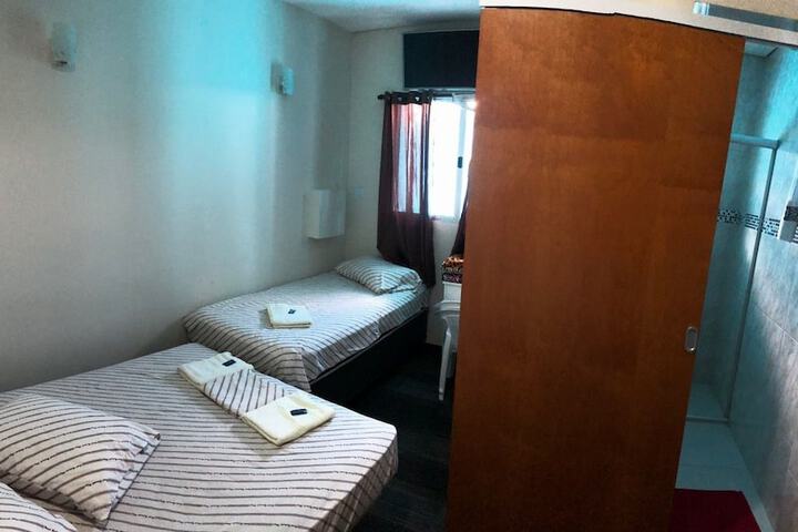 Room 6 of 29