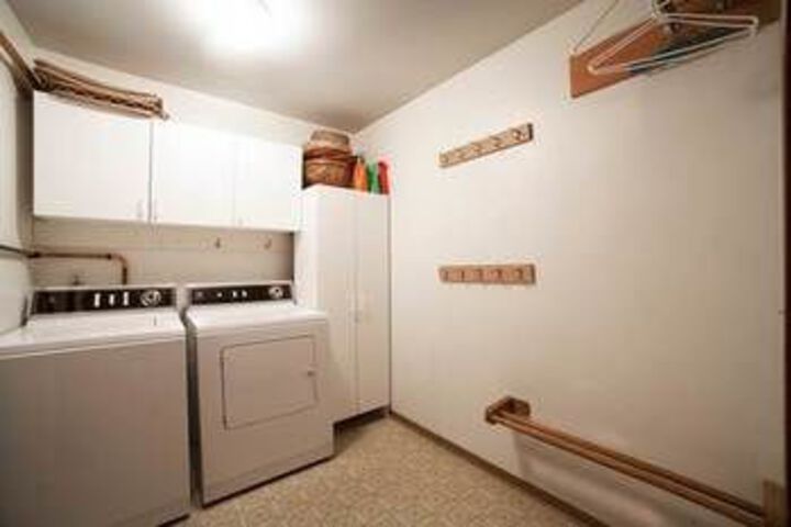 Room 18 of 32