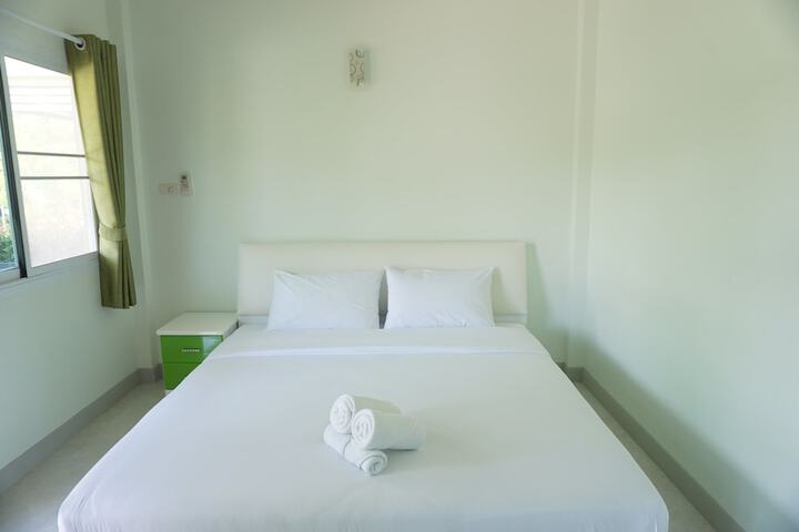 Room 16 of 52