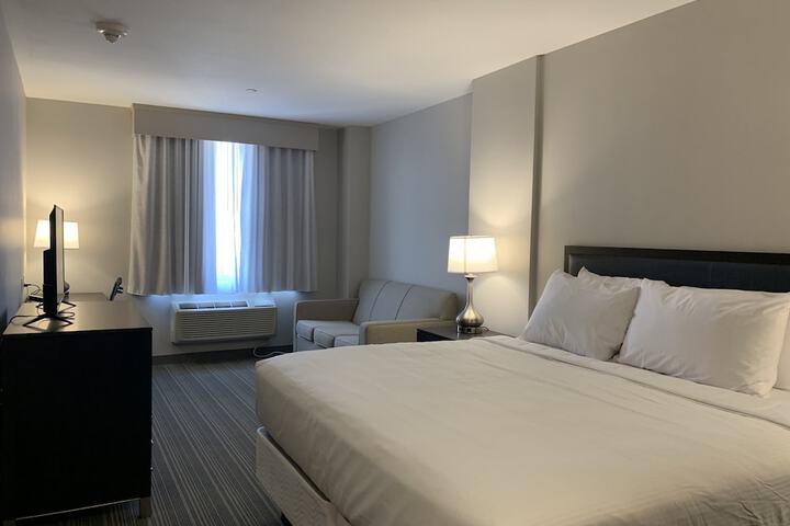 Room 3 of 21