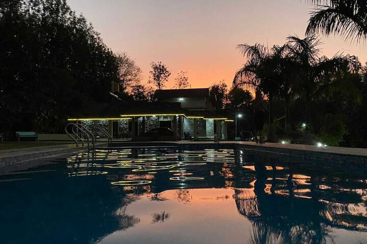 Pool 57 of 62