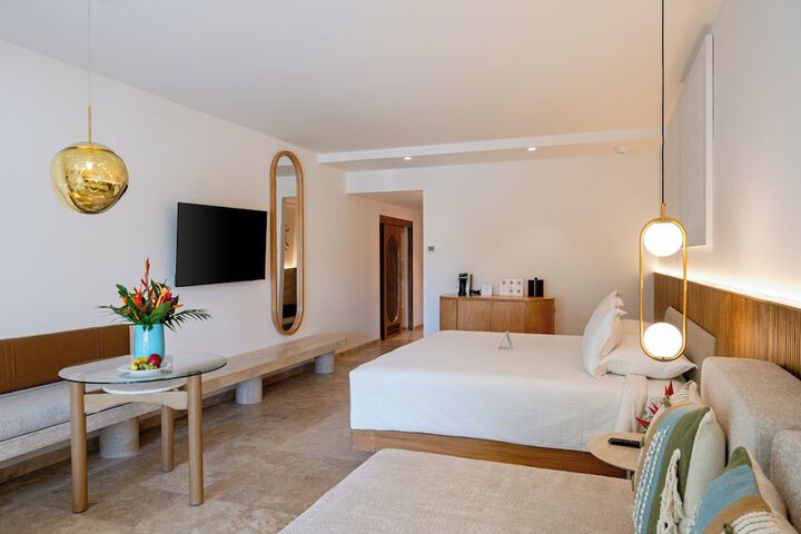 Room 14 of 42
