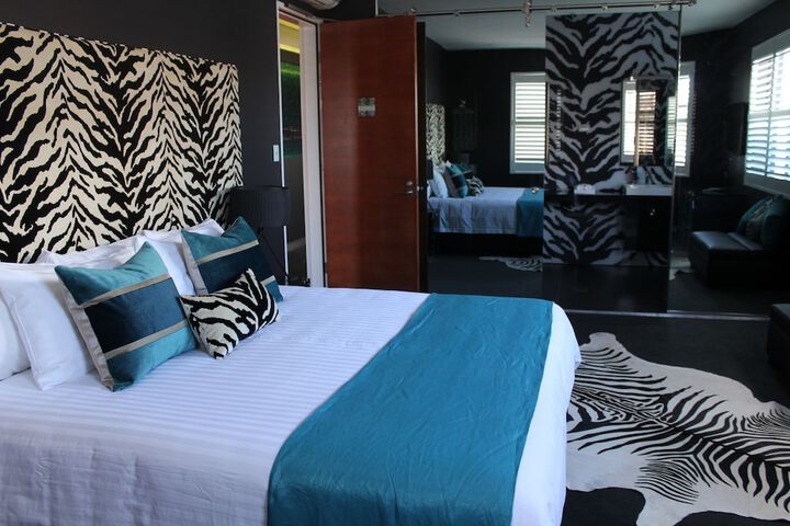 Room 8 of 56