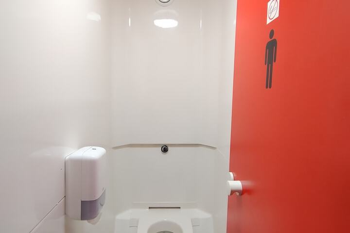 Room 14 of 26