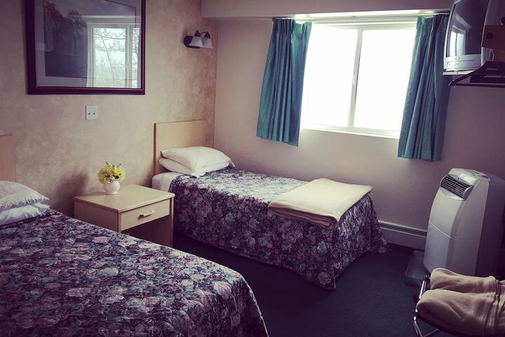 Room 11 of 43