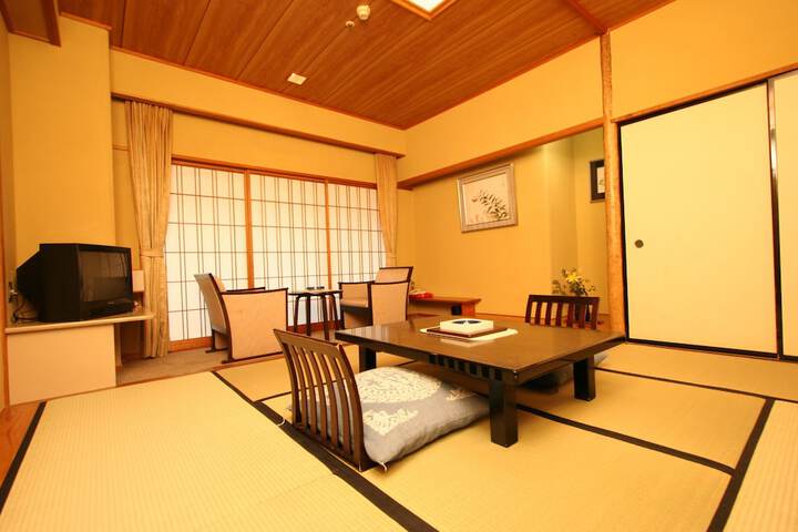 Room 15 of 73