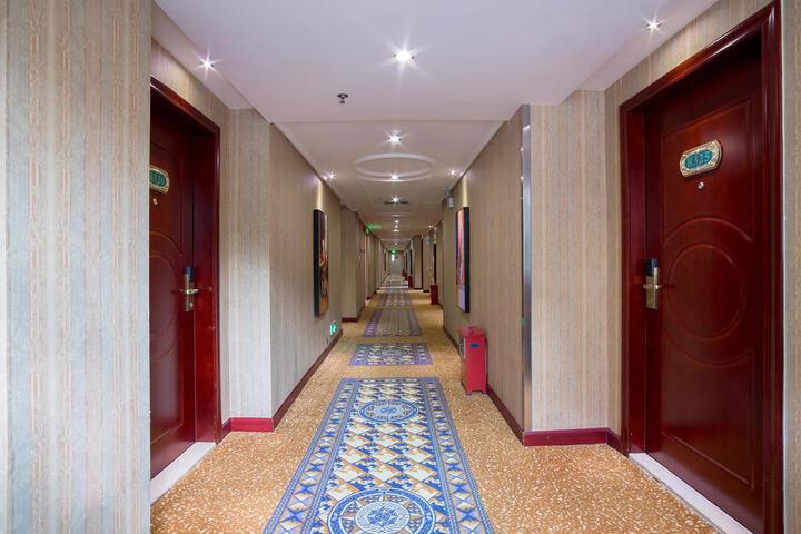 Vienna Hotel Zhuhai Xiangzhou Shishan Road