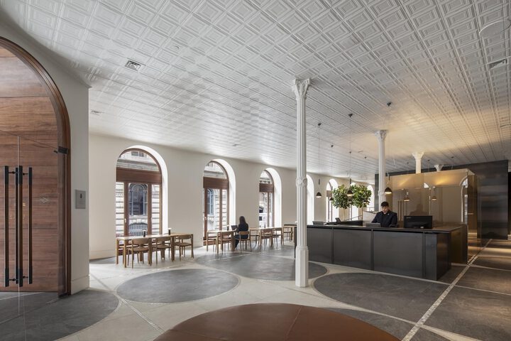 Guest Lobby
