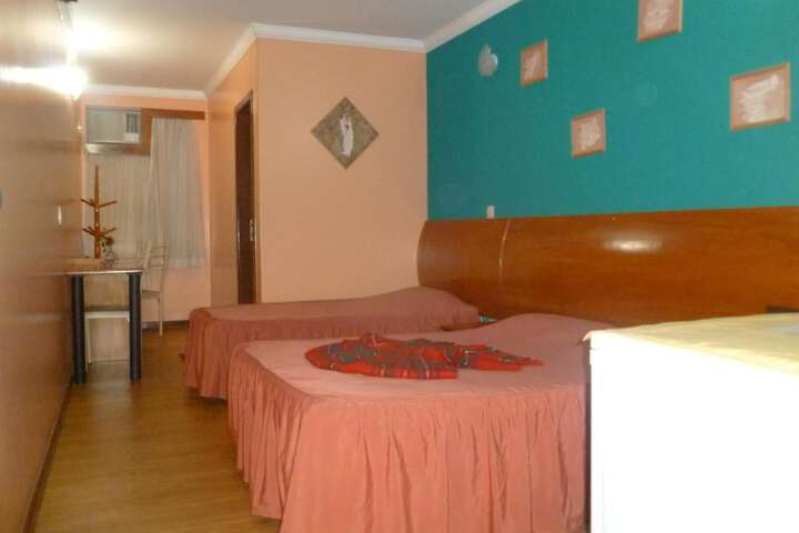 Room 14 of 37