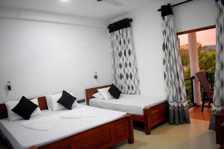 Room 7 of 17
