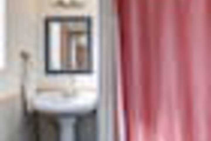 Room 29 of 117