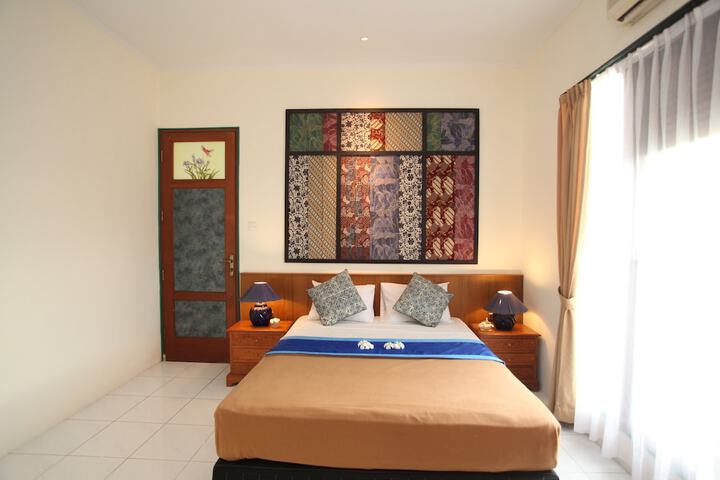 Room 5 of 51