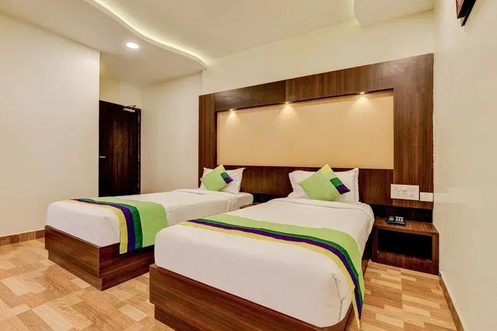Room 16 of 21