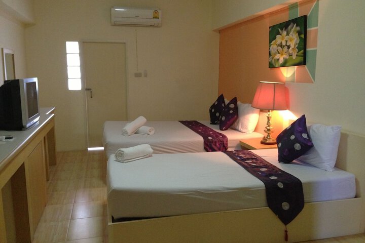 Room 6 of 54