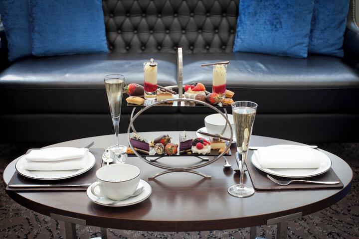 Dining 42 of 66