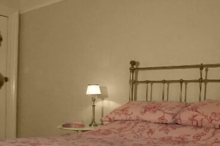 Room 2 of 45