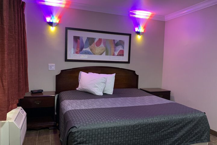 Room 5 of 36