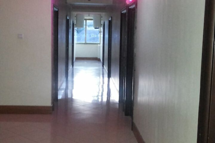 Ballroom/Hall 38 of 62