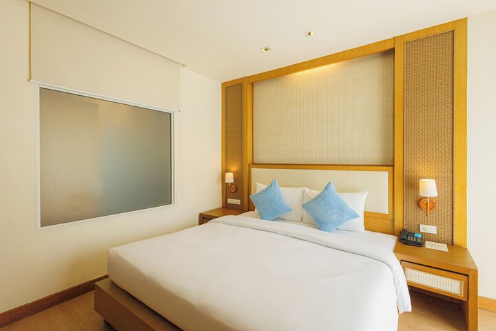 Room 4 of 41